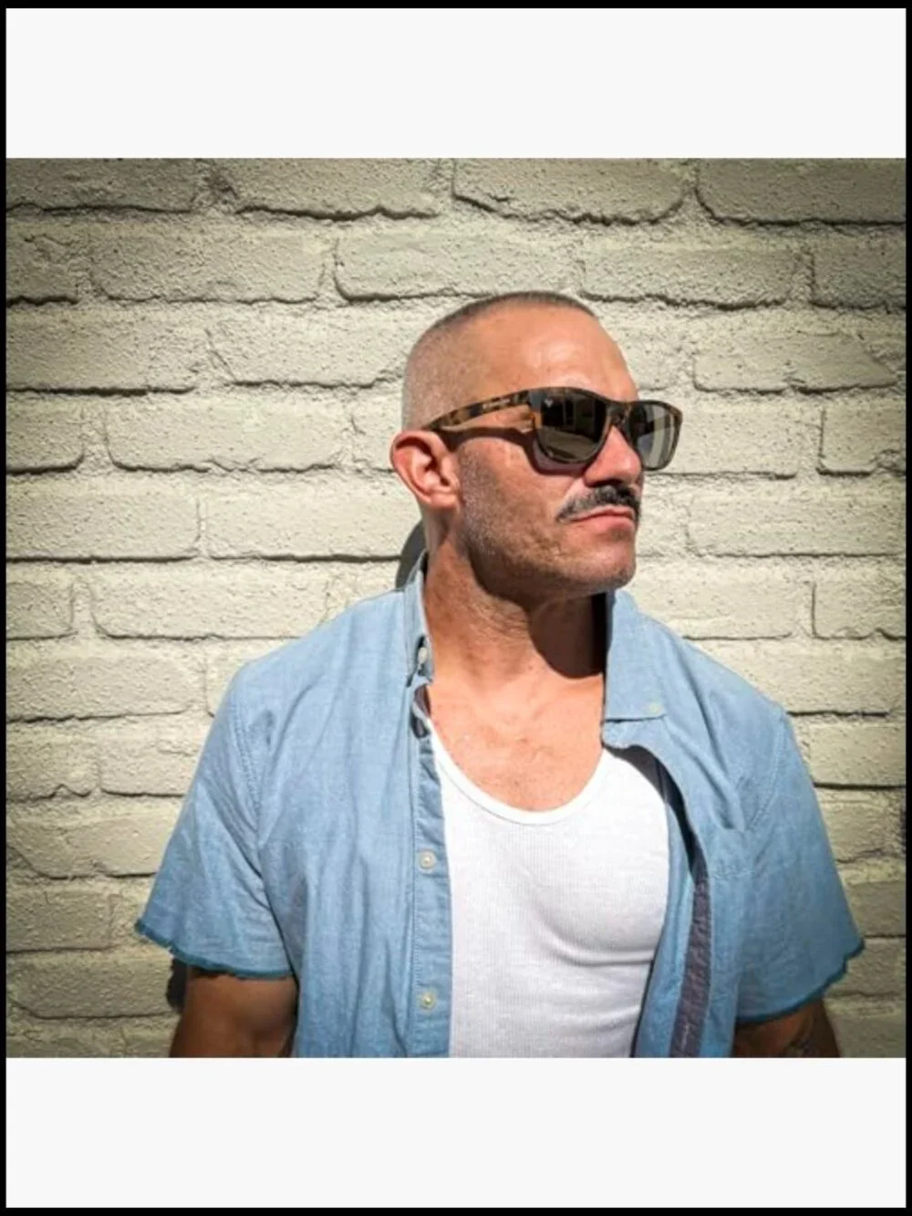 Men's Polarized Sunglasses Retro Round Frame UV Protection Lightweight